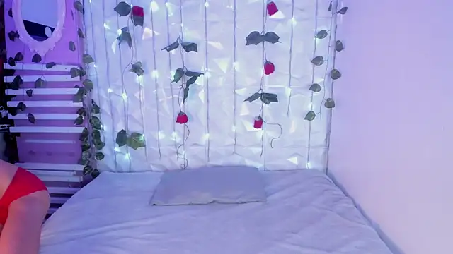 Snapshot of cassidy_blossom chatting on March 20, 3:02 am cassidy blossom online show from March 20, 3:02 am