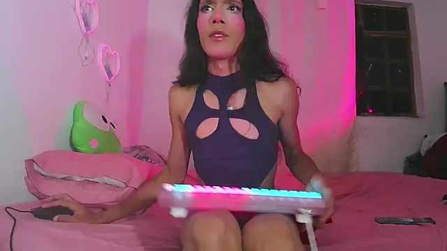 cassidy blossom online show from March 22, 3:00 am