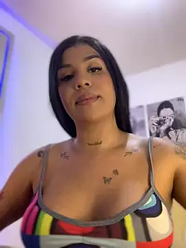 tinalove7 online show from July 3, 8:25 pm