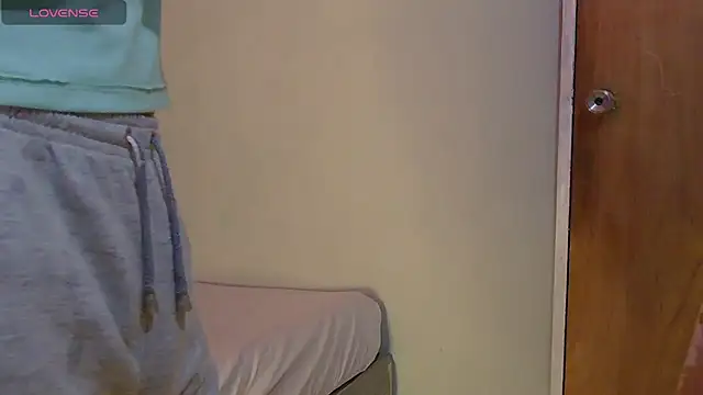 blondiebbc online show from January 12, 6:15 pm