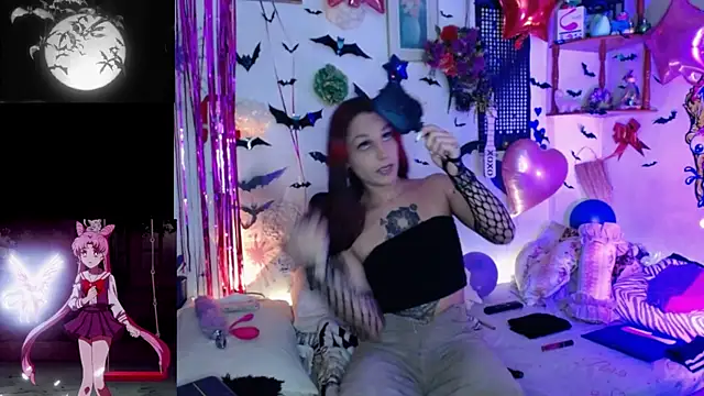 purplekattlyn online show from December 22, 11:42 pm