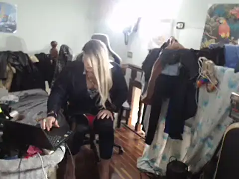 emmex671 online show from March 12, 7:02 am