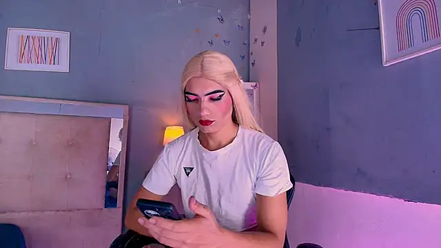 Emily Castillo 1 online show from July 1, 4:57 am
