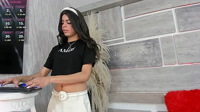 lunastorm  online show from January 8, 1:48 pm