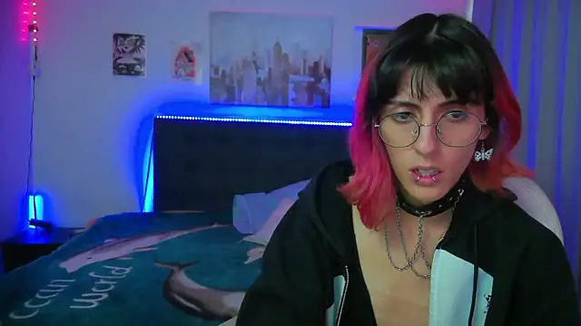 goth minerva online show from January 18, 2:03 pm