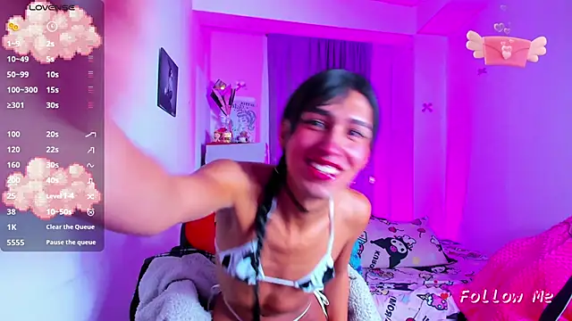 SkylerBennet online show from February 28, 4:52 am