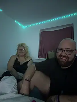 mrandmrsdarkside online show from April 12, 10:46 pm