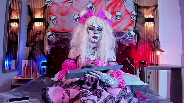 Megan Rodriguez online show from October 15, 7:14 pm