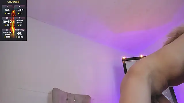 bella houston  online show from October 27, 12:57 pm