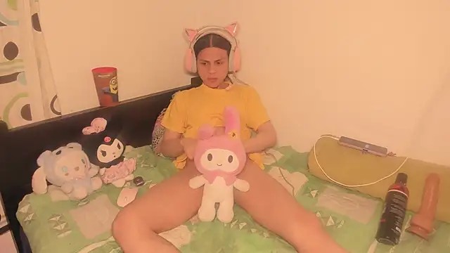 Petite-Goth online show from December 2, 2:47 am