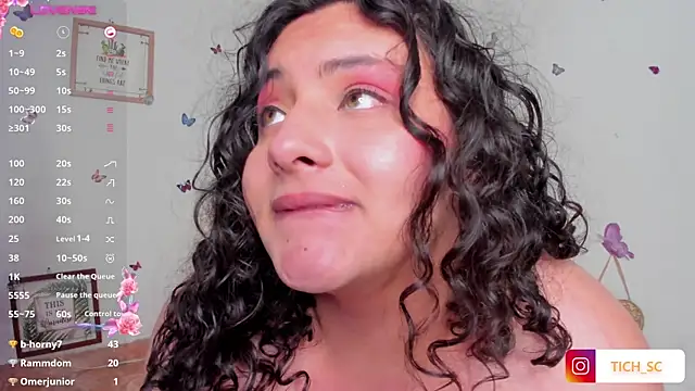 Snapshot of TICH____ chatting on September 17, 6:40 am TICH     online show from September 17, 6:40 am