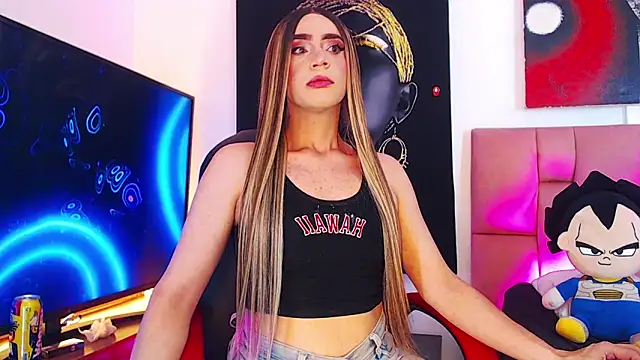 Valentina Shine online show from October 4, 5:41 am