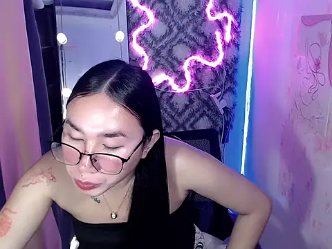 in yourdreamstarxx online show from January 14, 4:49 pm