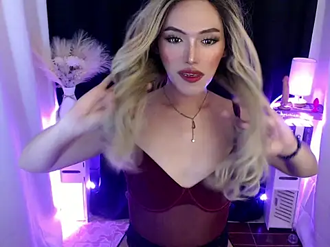 Tiffany welson online show from November 25, 8:11 pm