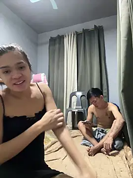 yourlovingperlita69 online show from April 17, 1:03 pm