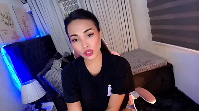 asian lucii online show from October 10, 1:01 pm