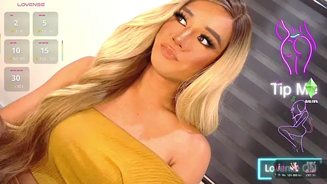 SissifyMeNow online show from December 15, 3:50 pm