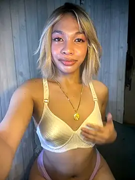 Lovely Daugs online show from November 9, 9:54 am