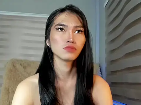 Snapshot of lovelychanel69xx chatting on September 22, 11:21 pm lovelychanel69xx online show from September 22, 11:21 pm