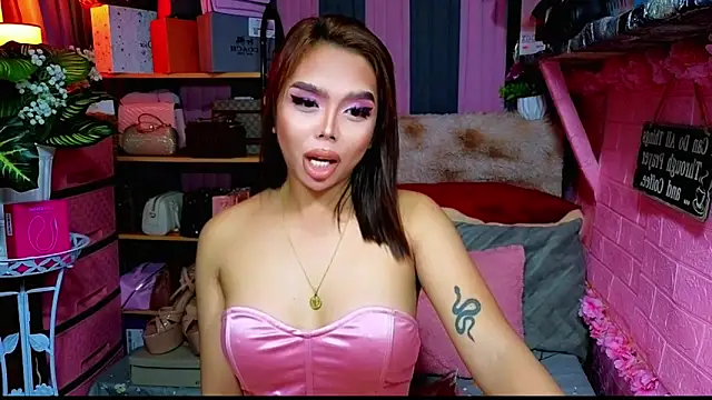 MoniqueCeleste online show from November 9, 5:14 pm