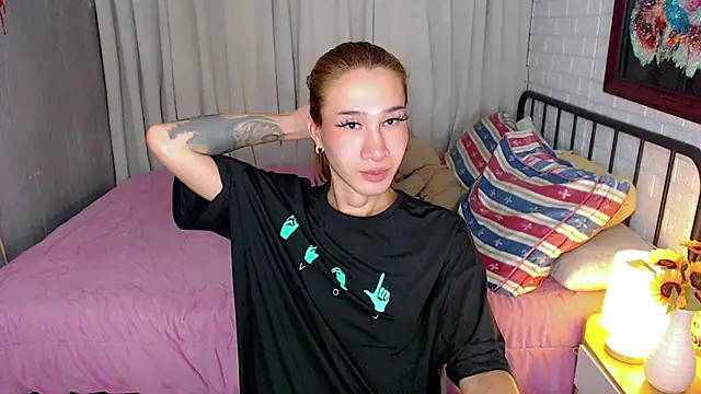 TRANSGODDESSA online show from November 19, 6:02 am