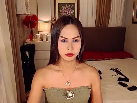 Nathalieheartt online show from March 10, 3:54 am