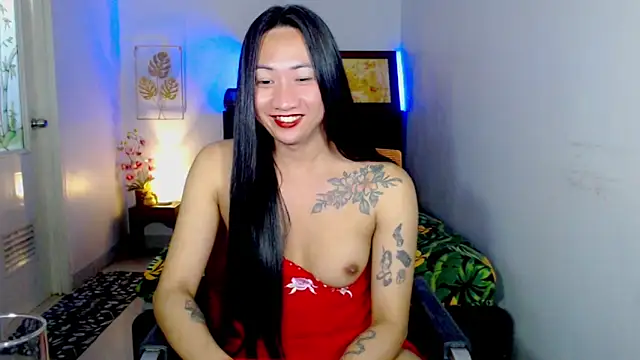 LovelyQueen69 online show from December 22, 11:53 pm
