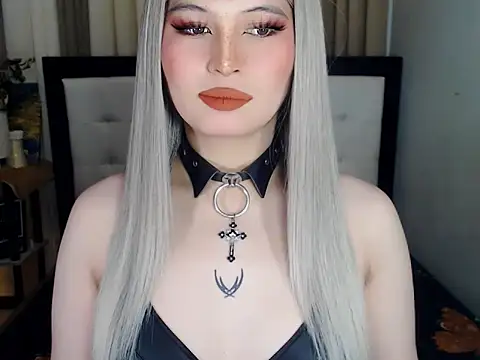 NaomiSmall online show from September 22, 9:03 am