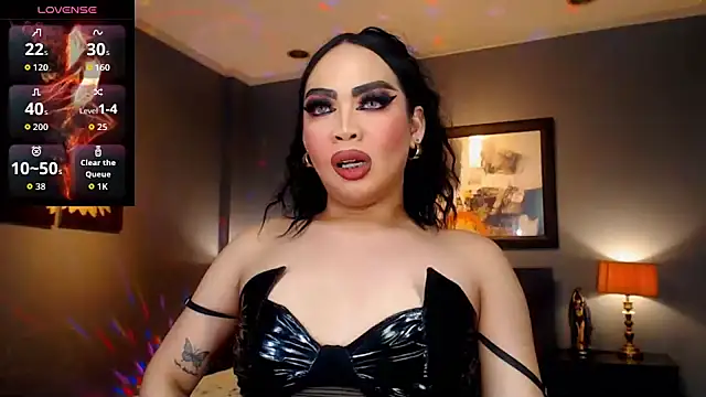 FridaHumphrey online show from March 27, 6:20 pm