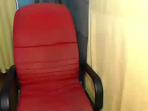 lovelyallena07 online show from April 17, 1:52 am