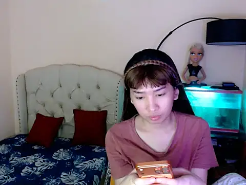 ShantalFoxxy  online show from March 4, 1:59 pm