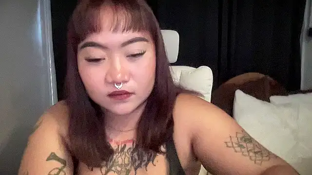 Bella Bumzyyy online show from November 13, 8:01 am