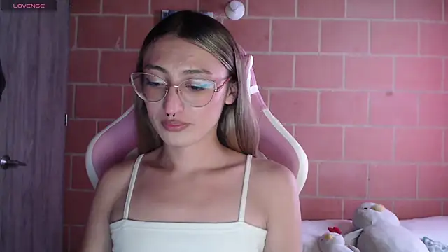 Andrea camilaaa online show from September 10, 5:12 pm