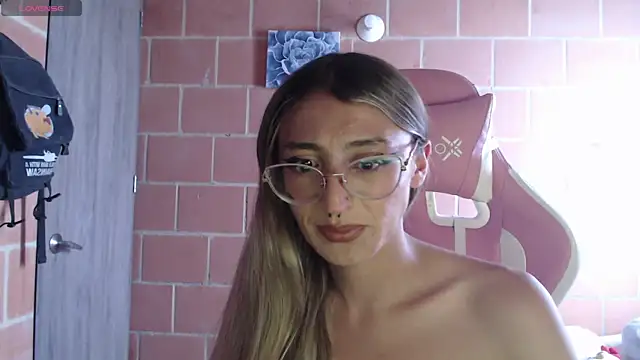 Andrea camilaaa online show from September 27, 5:22 pm