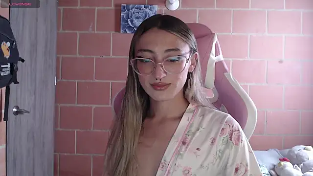 Andrea camilaaa online show from October 2, 3:34 pm