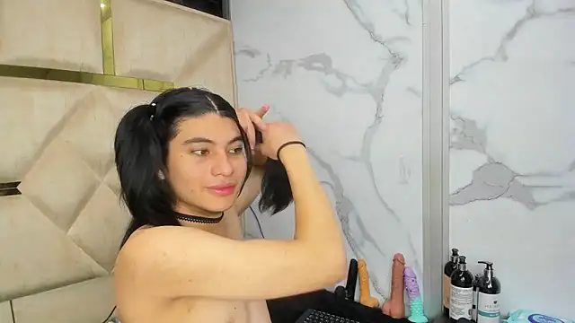 Allisonts69 online show from November 17, 5:40 am