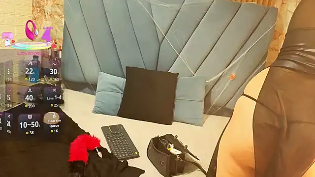 angel  red  online show from October 30, 3:27 am