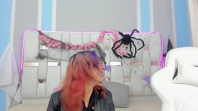 MilkWhore1 online show from October 27, 8:28 pm