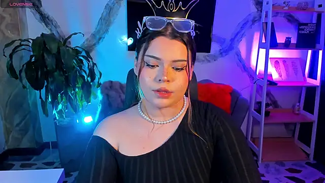 Maxxxine1 online show from February 15, 5:58 am