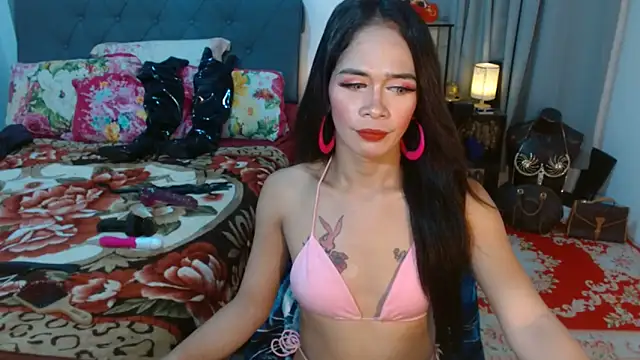 Snapshot of SexyHeart_Escodero chatting on October 20, 6:22 pm SexyHeart Escodero online show from October 20, 6:22 pm