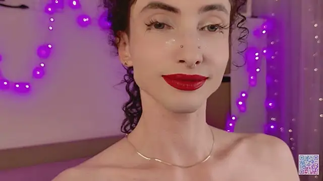 Queen of tease online show from April 28, 10:47 pm