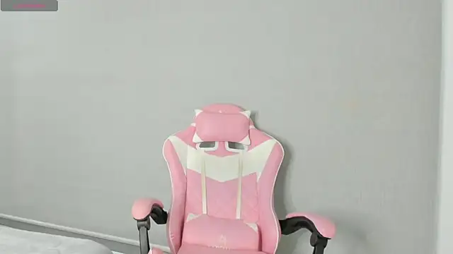 kendal hot01 online show from November 20, 12:05 pm