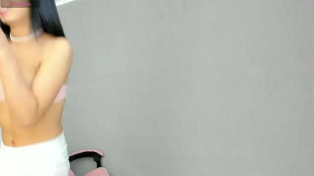 kendal hot01 online show from January 5, 7:50 pm