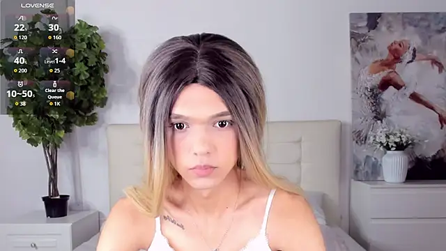 MadonnaRossi online show from June 10, 7:35 pm