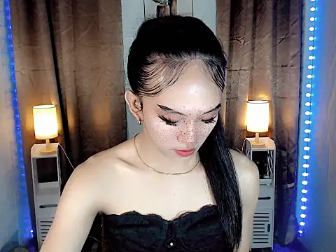 LauraSoHot online show from January 15, 8:57 am