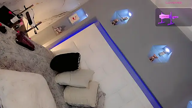 Ariia-janee online show from April 10, 5:02 am