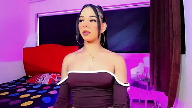 Britany montiel online show from April 16, 8:09 pm