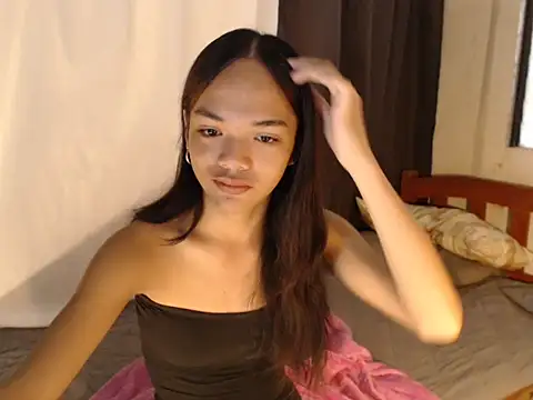 youfavoritedoll online show from August 6, 3:24 am