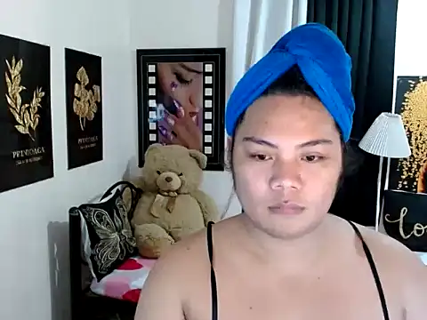 TSbrianaHugeCock online show from April 1, 2:47 pm