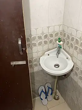 kaylee demm online show from March 4, 7:40 pm